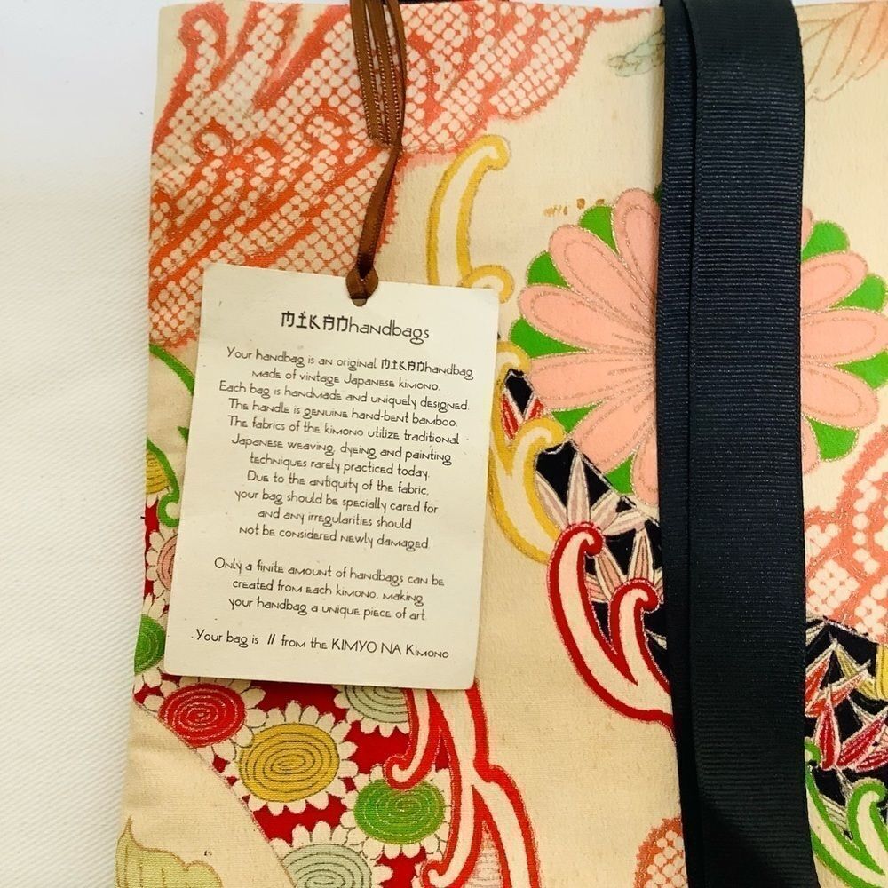 Collectible MIKAN HANDBAG MADE FROM A VINTAGE KIMONO - Picture 10 of 13